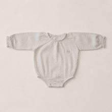Load image into Gallery viewer, Organic Cotton Muslin Baby Romper - Cream, overhead product view