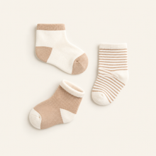 Load image into Gallery viewer, Organic Baby Socks - Solid Lines (3 Pack), overhead product view
